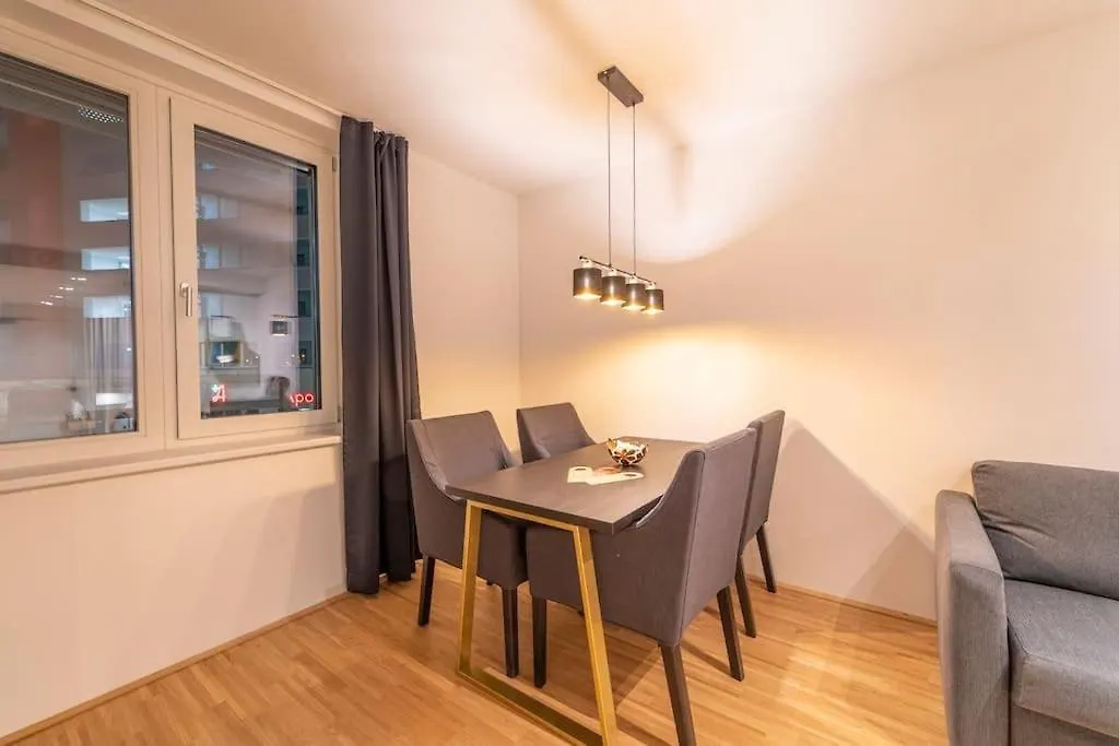 Appartamento At Central Station I 3 Minutes To Shopping Street I High Speed Wifi Vienna