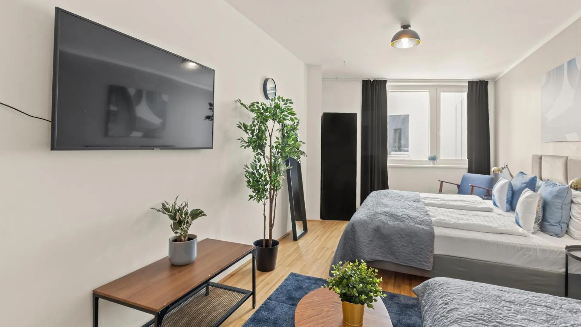At Central Station I 3 Minutes To Shopping Street I High Speed Wifi Vienna Austria